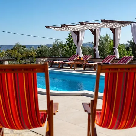 Orhid Near Split, Heated Pool