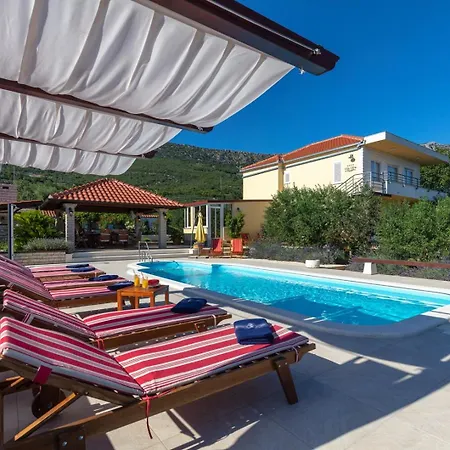 Orhid Near Split, Heated Pool Villa