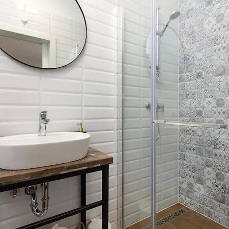 Villa Orhid Near Split, Heated Pool