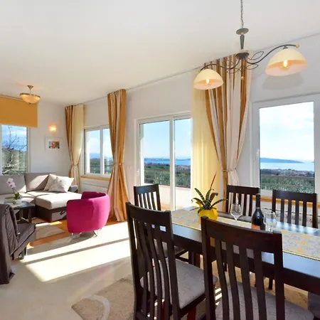 Orhid Near Split, Heated Pool Βίλα Kaštela