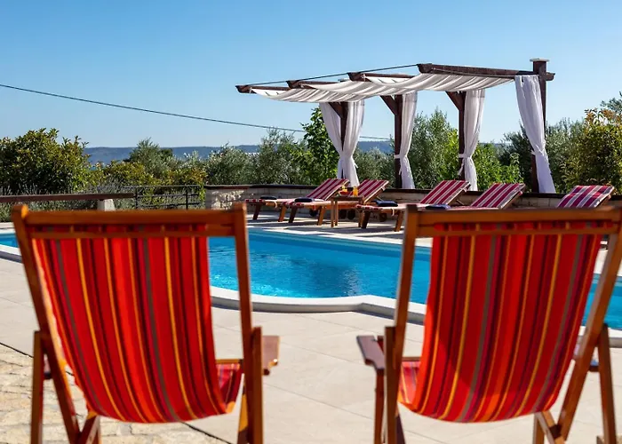 Orhid Near Split, Heated Pool
