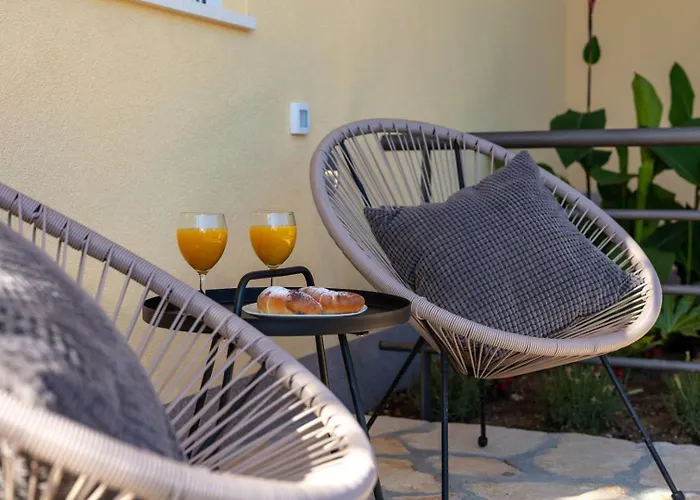 Orhid Near Split, Heated Pool Villa *